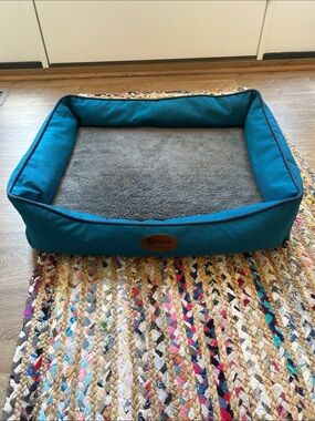 Teal Rectangular Pet Bed with Gray Plush Insert